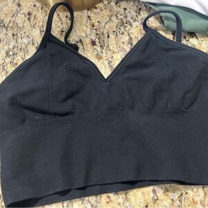 ALO Yoga Black Seamless Bra with V-Neck